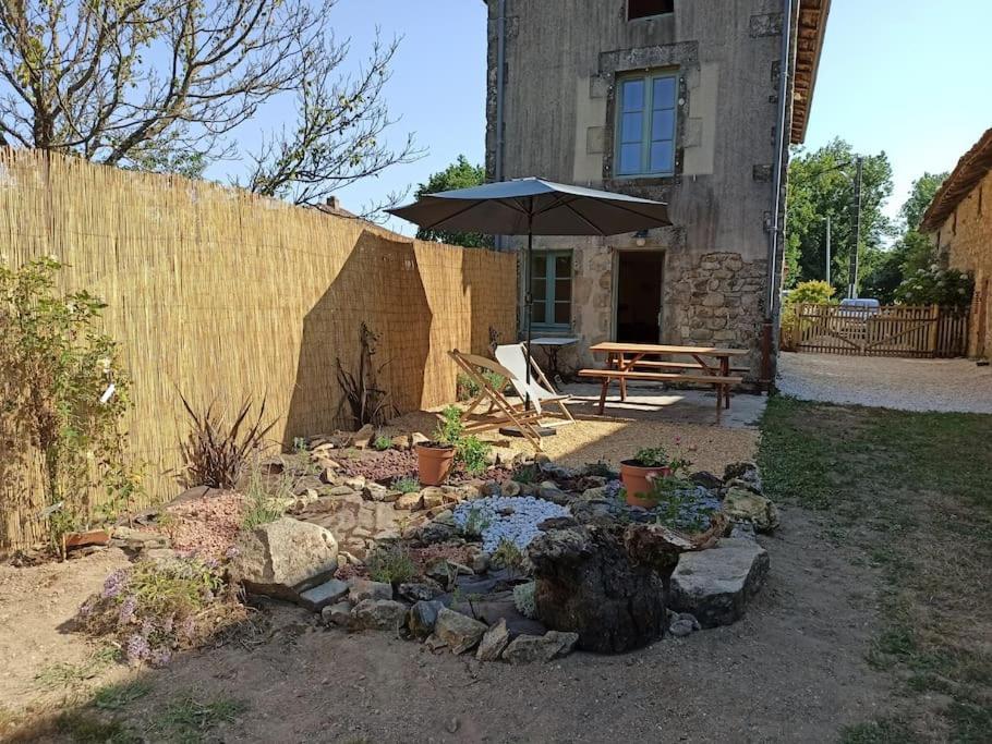 3 Chambres, 2 A 10 Pers Et Jardin Cloture Oradour-sur-Glane