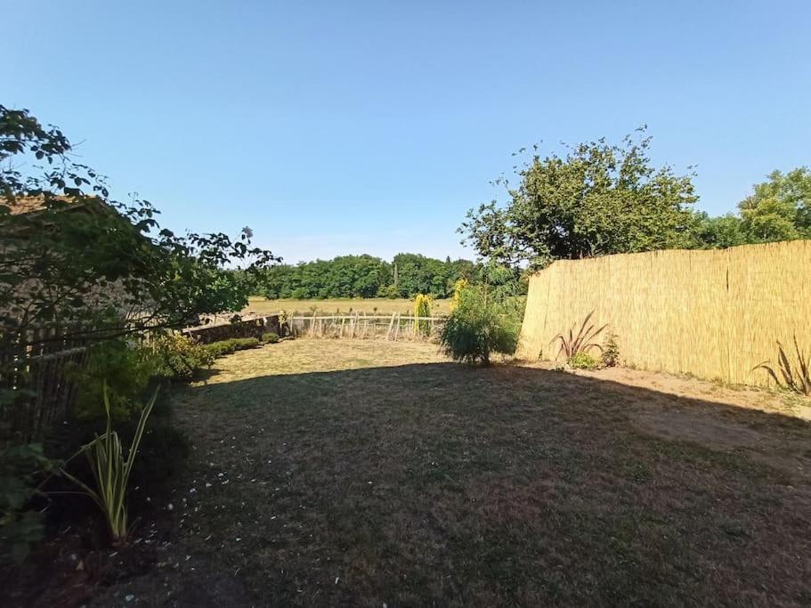 3 Chambres, 2 A 10 Pers Et Jardin Cloture Hébergement de vacances Oradour-sur-Glane